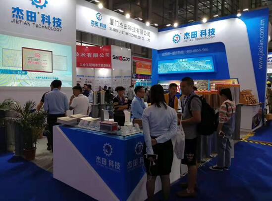 參訪客戶絡繹不絕 看得見的反恐魅力