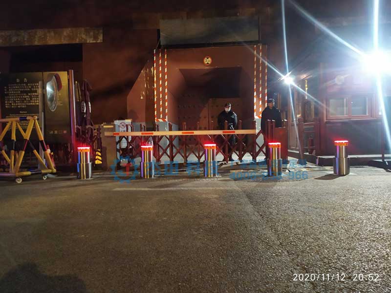 北京故宮博物院東華門雙級氣動升降柱項目 - 中出網(wǎng)-智能出入口與停車充電門戶