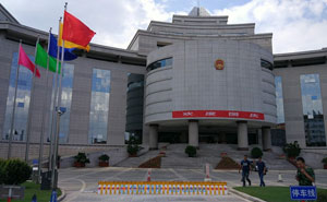 云南省人大路障機(jī)案例 - 中出網(wǎng)-智能出入口與停車充電門戶