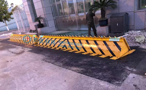 大連某監(jiān)獄路障機項目 - 中出網(wǎng)-智能出入口與停車充電門戶