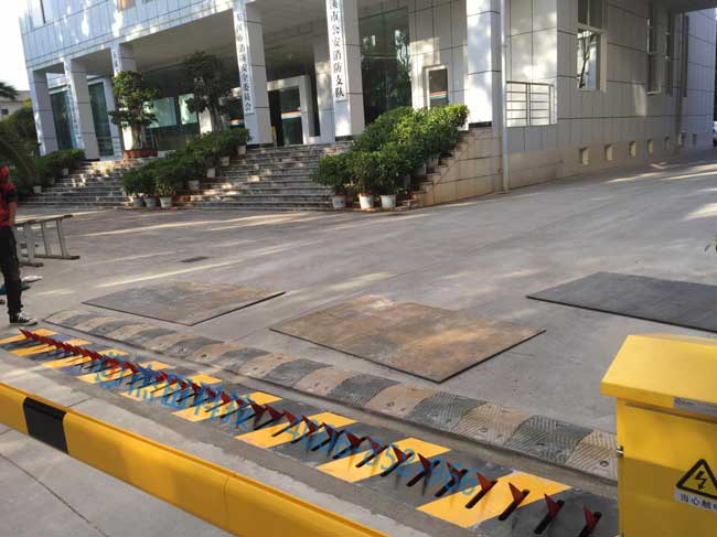 玉溪市消防支隊(duì)破胎器案例 - 中出網(wǎng)-智能出入口與停車充電門戶