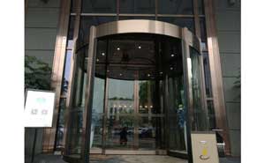 成都圖騰鉑金酒店自動(dòng)門案例