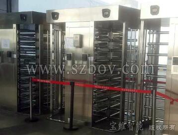 陽(yáng)江核電站-全高轉(zhuǎn)閘通道閘案例 - 中出網(wǎng)-智能出入口與停車(chē)充電門(mén)戶(hù)