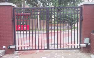 北京溫哥華森林平開(kāi)門(mén)機(jī)案例