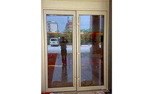 雙開肯德基門 - 雙開肯德基門