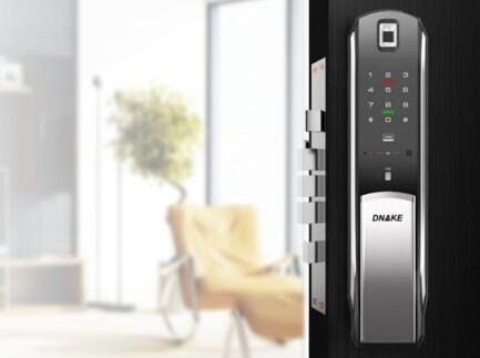 三亞一山湖的吸引力法則：狄耐克智能家居與國(guó)企精筑的聯(lián)合效應(yīng)