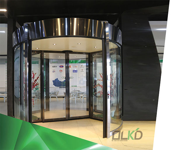 豪華兩翼旋轉(zhuǎn)門