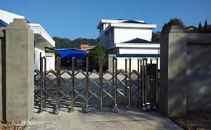 瑞金森林公安局澤覃派出所伸縮門案例 - 中出網(wǎng)-智能出入口與停車充電門戶