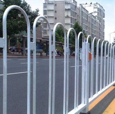 道路護(hù)欄 - 道路護(hù)欄