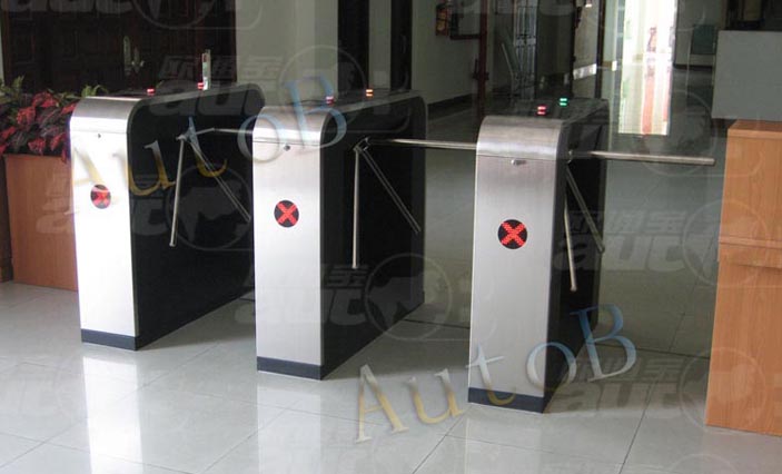 熱烈祝賀廣州出安智能通道閘進駐廣東培正學院