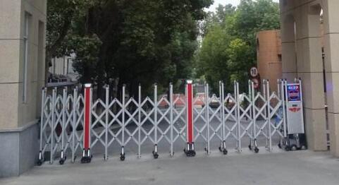 石家莊出安智能電動伸縮門給石家莊創(chuàng)新國際學校項目不一樣的體驗