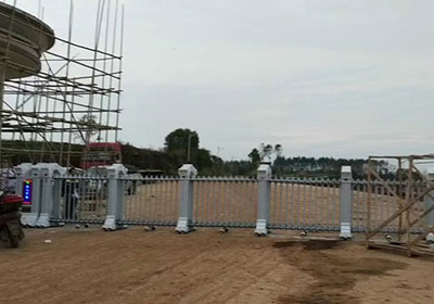 魚(yú)躍龍門工程案例 - 中出網(wǎng)-智能出入口與停車充電門戶