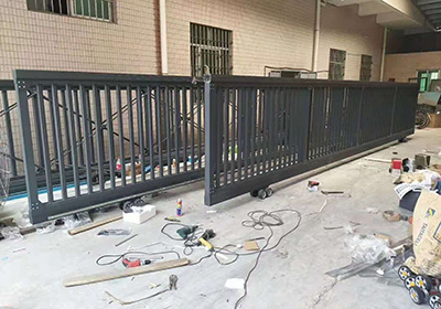 懸浮門(mén)系列工程案例 - 中出網(wǎng)-智能出入口與停車(chē)充電門(mén)戶(hù)