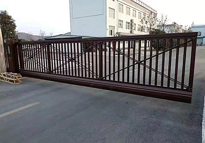 懸浮門系列案例 - 中出網(wǎng)-智能出入口與停車充電門戶