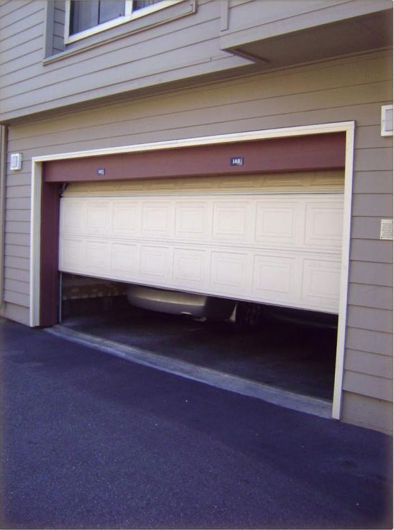 翻板車(chē)庫(kù)門(mén)