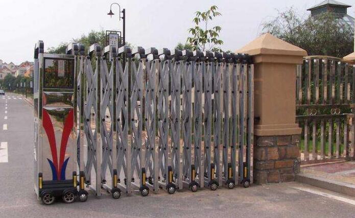 盛和嘉園安裝保定出安智能伸縮門正式投入使用