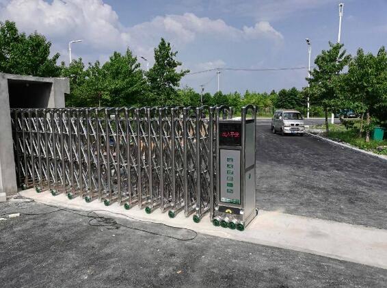 保定出安智能電動伸縮門順利進(jìn)駐保定市第七中學(xué)