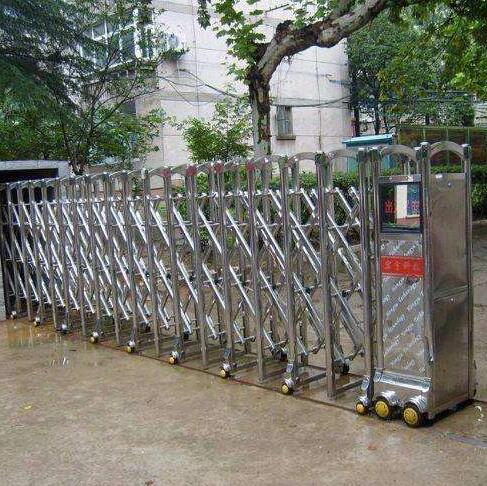 保定市第三中學(xué)成功安裝保定出安智能伸縮門