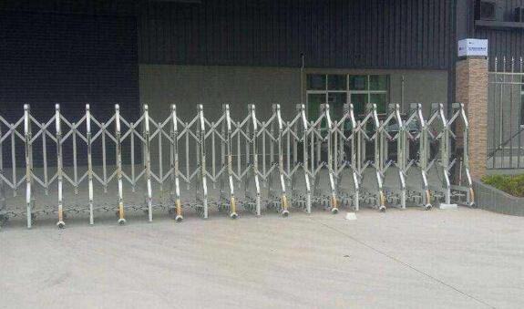 保定出安智能伸縮門成為京能春風(fēng)里的守門神