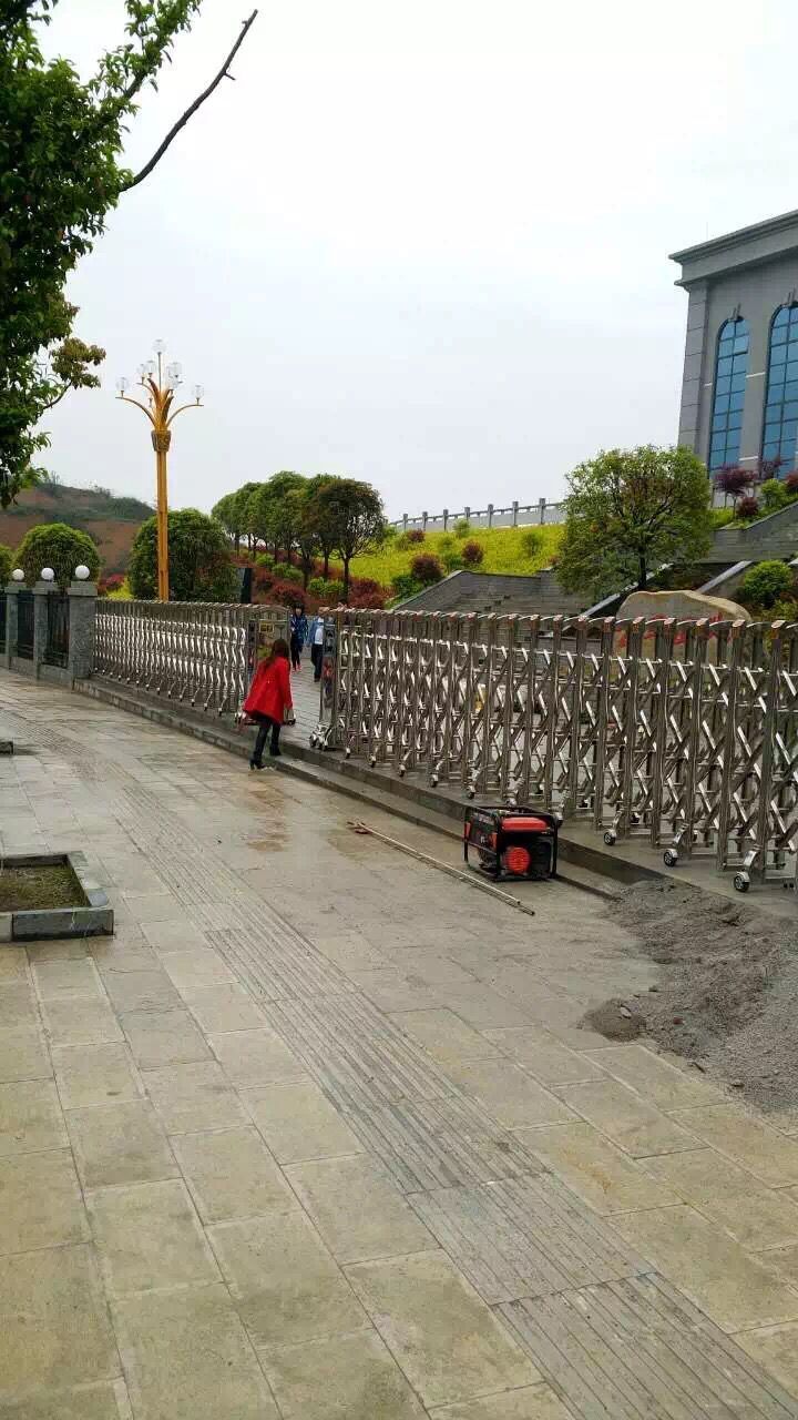 熱烈祝賀畢節(jié)出安智能電動伸縮門進駐畢節(jié)大方縣檢察院