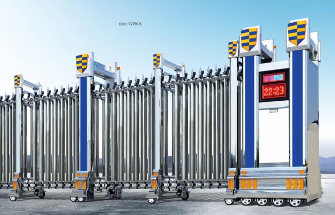 唐山出安智能伸縮門為新華聯(lián)國(guó)花園大門口添上色彩