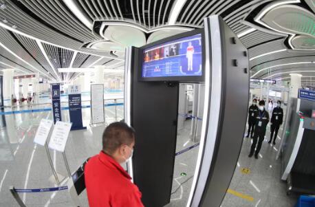 長春測溫安檢門進駐地鐵大興機場線內
