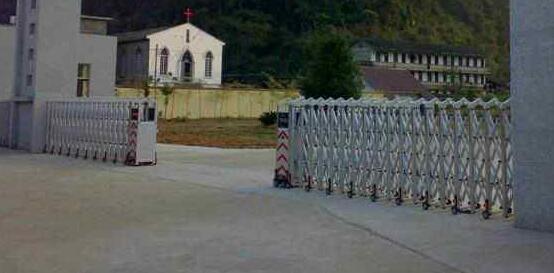 溫州出安智能電動(dòng)伸縮門(mén)帶給溫州市鹿城區(qū)職業(yè)技術(shù)學(xué)校的形象展示