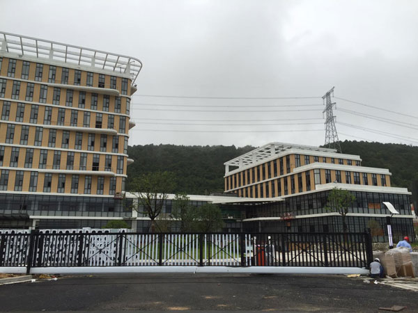 喜迎臺(tái)州出安智能分段平移門進(jìn)駐浙能臺(tái)州第二電廠