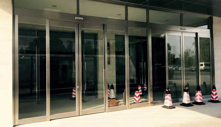 熱烈祝賀嘉興出安智能自動(dòng)門進(jìn)駐浙江平湖酒店