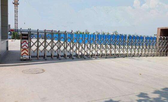 嘉興出安智能伸縮門帶給萬科翡翠四季的形象展示