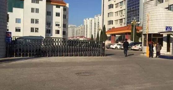 金華金龍工具有限公司項(xiàng)目金華出安智能再度合作引進(jìn)電動(dòng)伸縮門