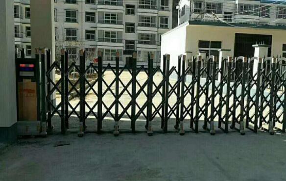 隆泰迪管道科技有限公司安裝滄州出安智能電動(dòng)伸縮門(mén)正式投入使用