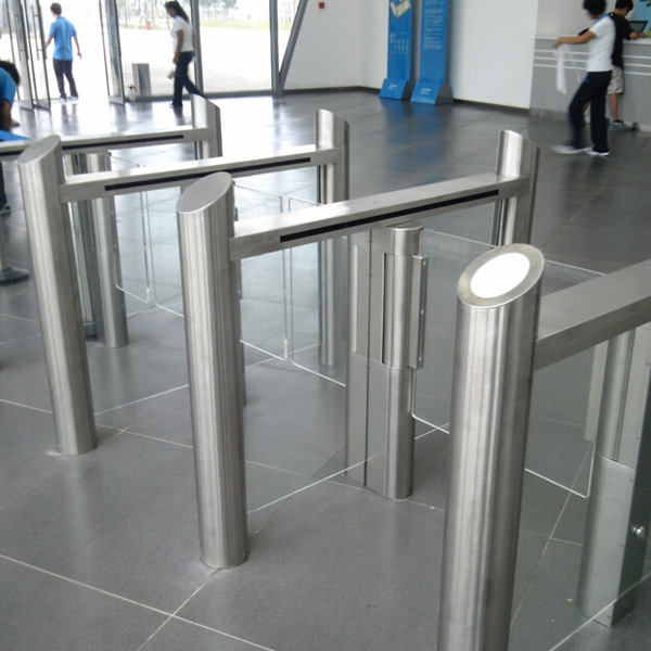 南陽出安智能通道閘進(jìn)駐南陽李寧體育園