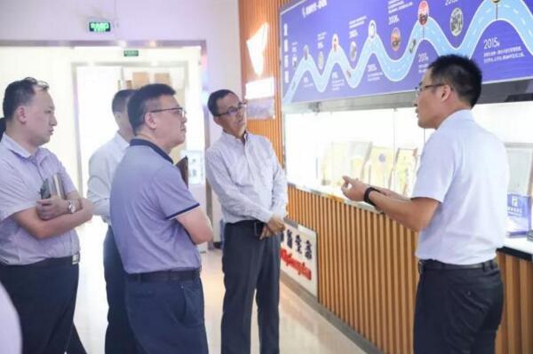 深圳市特區(qū)建設(shè)發(fā)展集團(tuán)總經(jīng)理李喻春一行調(diào)研捷順科技