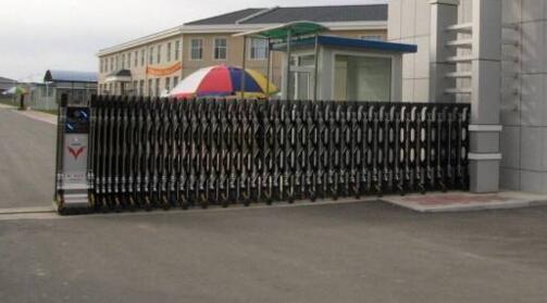 湖州出安智能為鑫遠太湖健康城增添伸縮門