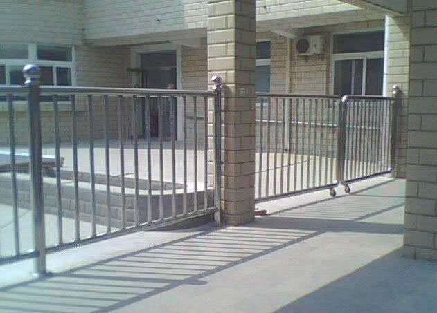 不銹鋼陽臺護欄