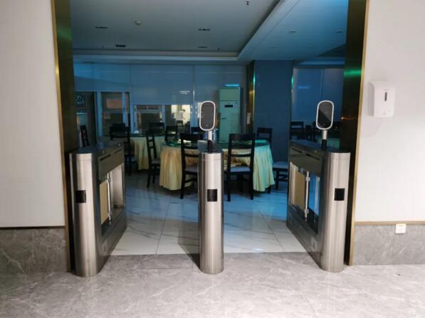 人臉識(shí)別一體機(jī)ZRS692R