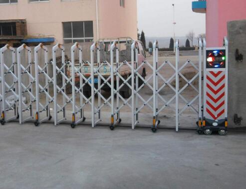 邢臺(tái)出安智能為永康萬國(guó)城提供伸縮門工程