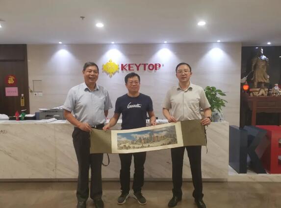 領(lǐng)導(dǎo)合影