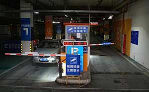 廈門湖里萬達廣場道閘案例