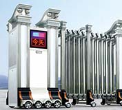 來(lái)塘小學(xué)大門改用莆田出安伸縮門