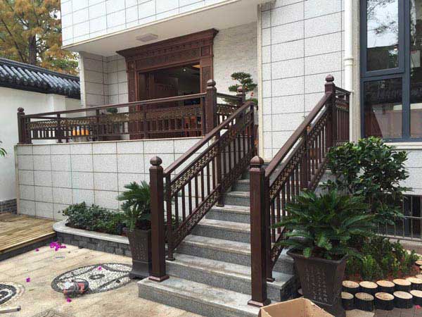 松原中東?帕薩迪納護欄案例 - 中出網(wǎng)-智能出入口與停車充電門戶