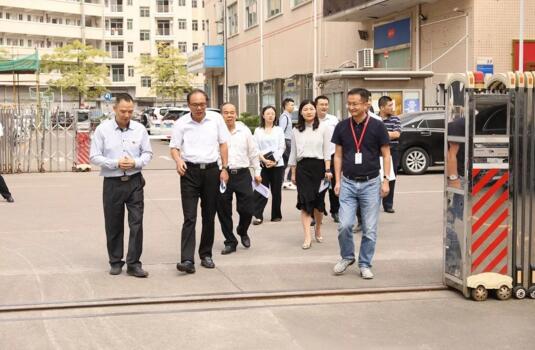 龍華區(qū)領導走訪道爾