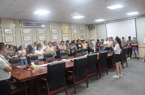 每月一度的道爾員工生日會在深圳總部舉行