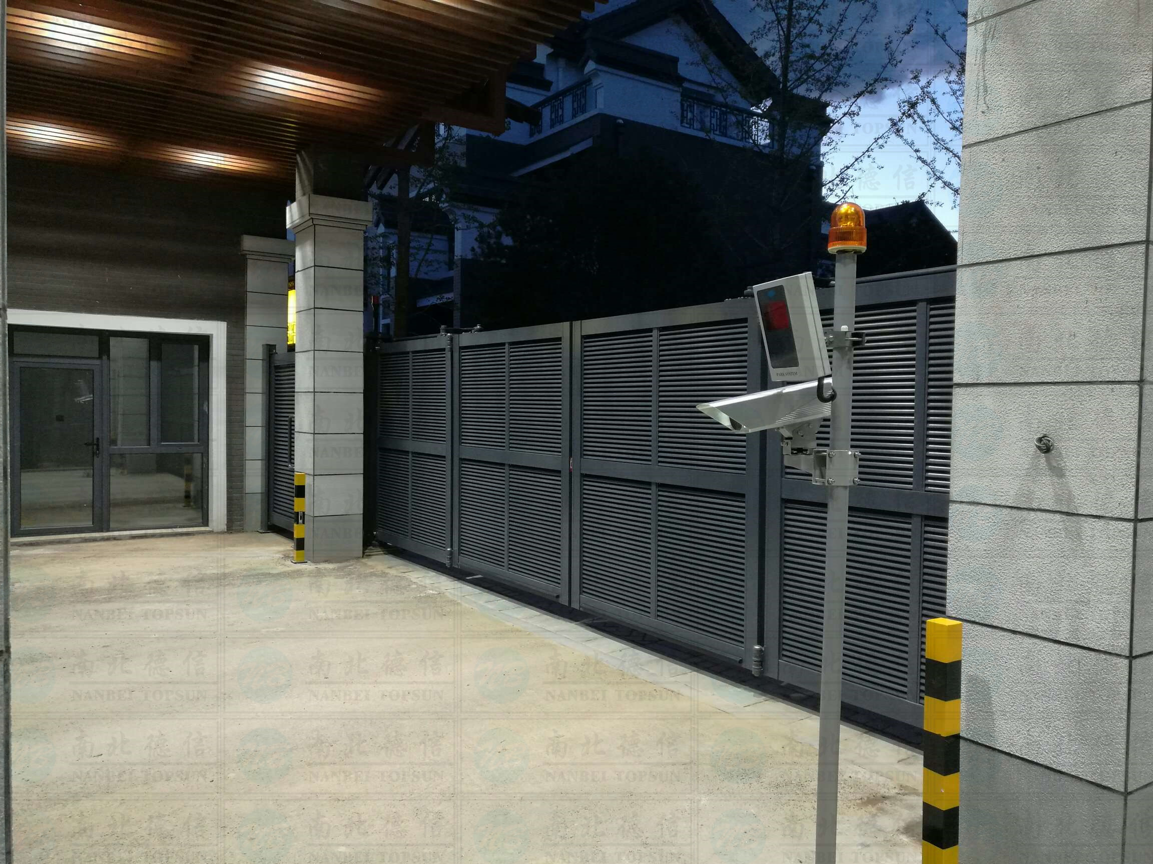 熱烈祝賀承德出安智能分段平移門進(jìn)駐承德江南福郡