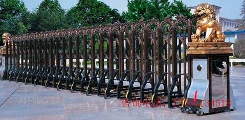 承德技師學院大門口的伸縮門由承德出安智能提供