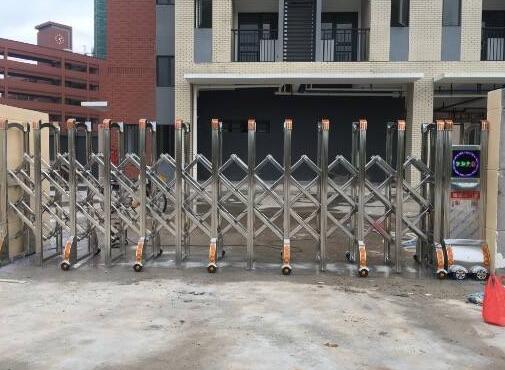 承德出安智能伸縮門帶給江南?？さ男蜗笳故? />   
                <div   id=