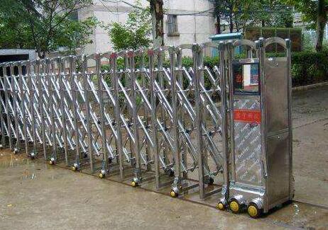 承德出安智能電動伸縮門安裝在承德燕峰藥業(yè)有限責(zé)任公司大門口