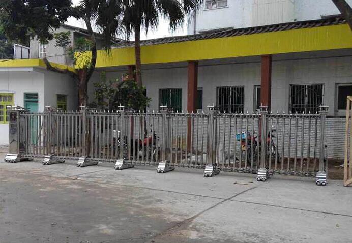 婁底市創(chuàng)業(yè)投資集團(tuán)有限公司電動伸縮門案例 - 中出網(wǎng)-智能出入口與停車充電門戶