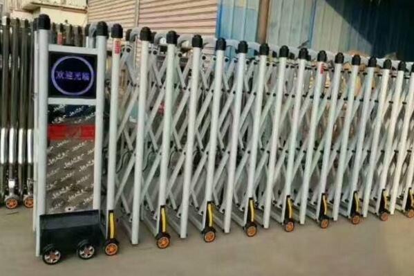 衡水出安智能電動(dòng)伸縮門成功落地勝茂·雍景灣